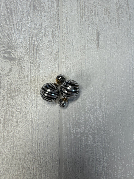 Boucle d’oreille zèbre