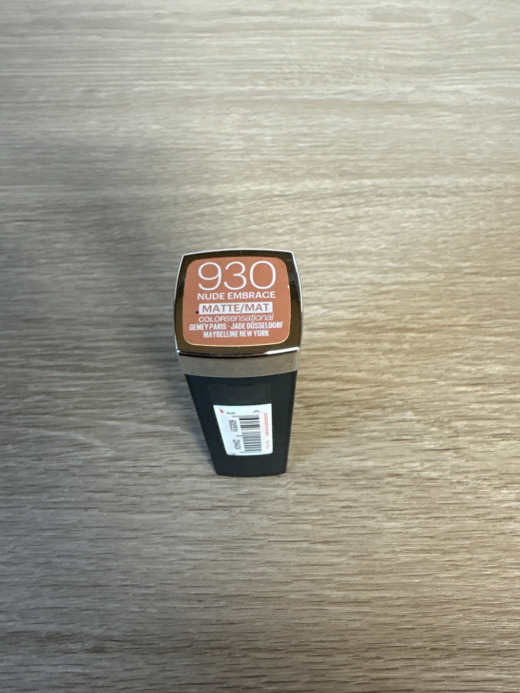 Rouge à lèvre / Nude embrace matte 930