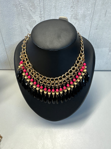 Collier perle rose et noir