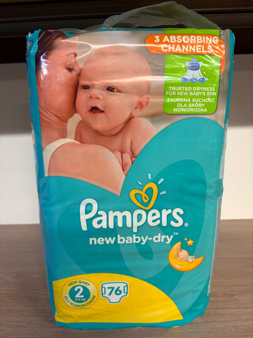 76 Couches Pampers, taille 2 / 3-6kg ￼