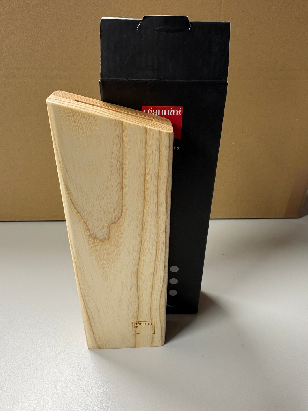 Porte couteaux en bois aimanté